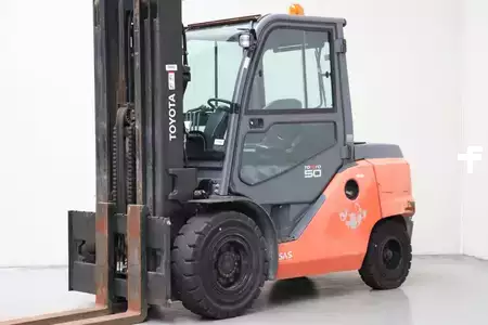 Diesel truck 2018  Toyota 40-8FD50N (1)