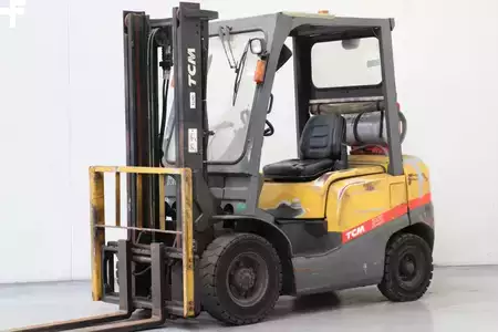 Wózki gazowe 2008  TCM FG25T3 (1)