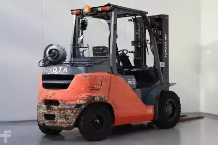 LPG VZV 2017  Toyota 8FG45N (2)