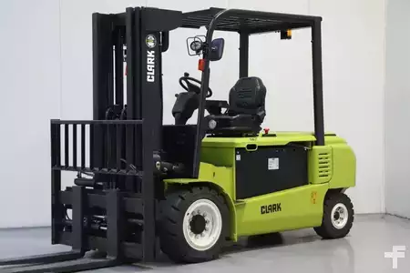 Elektro čtyřkolový VZV 2023  Clark GEX50 (1)