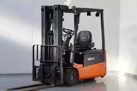 Carrelli elettrici 3 ruote 2013  Doosan B18T-5 (1)