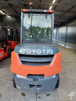 Diesel Forklifts 2019  Toyota 8FD50N (2)