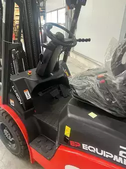 4-wiel elektrische heftrucks 2024  EP Equipment EFL253 P (3)