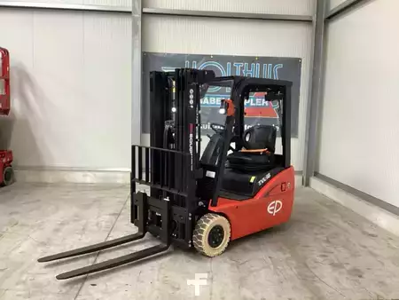 Elektryczne 3-kołowe 2026  EP Equipment TVL182 (1)