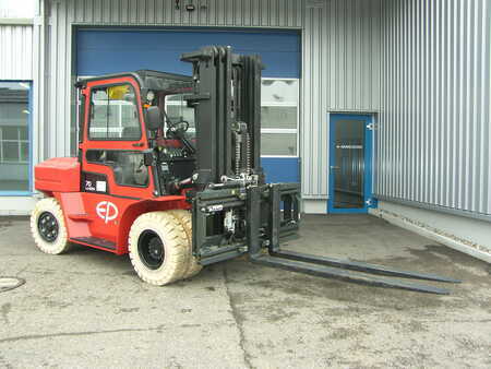 EP Equipment EFL702 Li-Ion inkl. Kaup ZVG