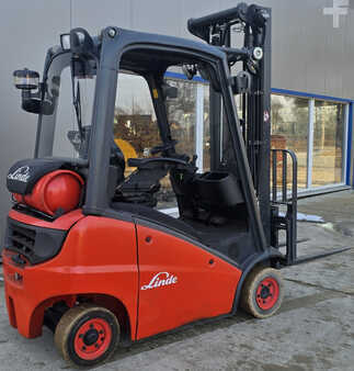 Wózki gazowe 2014 Linde H16T-01 (2)