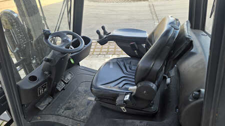 Wózki gazowe 2014 Linde H16T-01 (3)