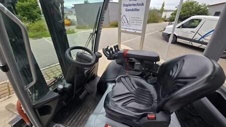 Elektryczne 4-kołowe 2013 Still RX 60-30 L (2)