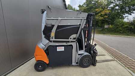 Elektryczne 4-kołowe 2013  Still RX 60-30 L (6)