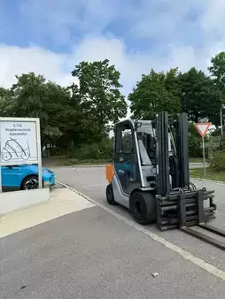 Carrelli elevatori diesel 2013  Still RC40 (5)