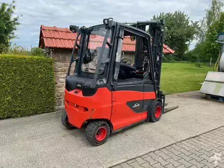Elektro 4 Rad 2020  Linde E 30/600  integr. Ladegerät (3)