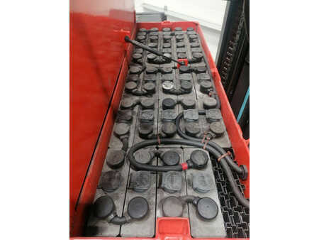 Reach Truck 2015  Linde R14S (8)