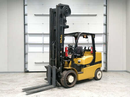 Carrello elevatore a gas 2010  Yale VX70 (1)