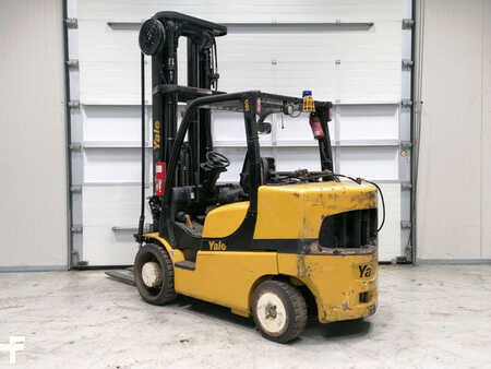 LPG Forklifts 2010  Yale VX70 (3)