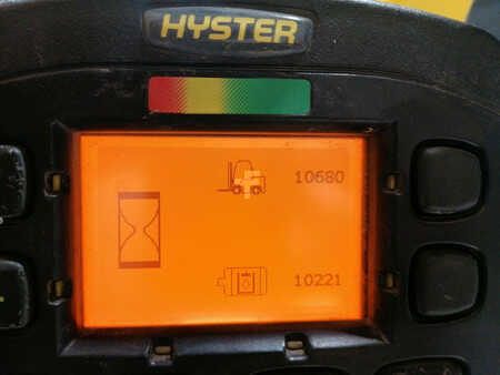 Elektromos 4 kerekű 2014  Hyster J4.5XN (10)