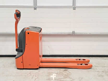 Elektrische palletwagens 2014  Linde T16 (5)