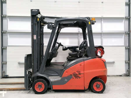 LPG Forklifts 2011  Linde H16T-01 (2)