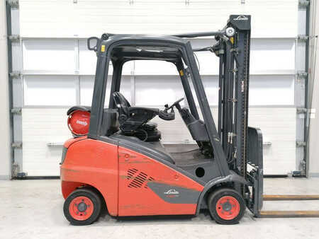 Carrello elevatore a gas 2011  Linde H16T-01 (5)