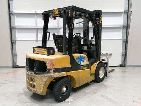 Dieselový VZV 2011  Yale GDP35VX (4)