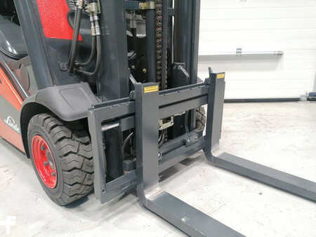 LPG Forklifts 2015  Linde H16T-01 (7)