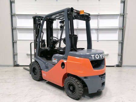 Diesel Forklifts 2022  Toyota 52-8FDF25 (3) 