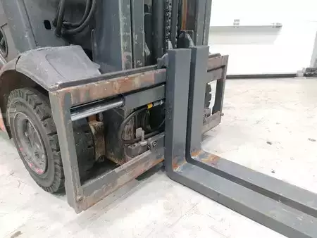 Diesel heftrucks 2016  Linde H18D-02 (7)