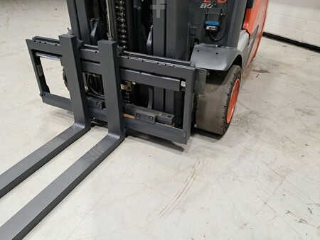 Elektrisk- 3 hjul 2016  Linde E16-02 (7)