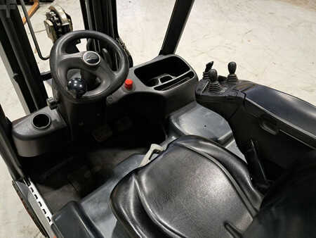 Elektrisk- 3 hjul 2016  Linde E16-02 (8)