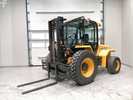 Carretilla todoterreno JCB 930-4