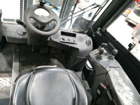 Gasoltruck 2015  Linde H30T-02 (8)