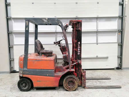 Carrelli elettrici 4 ruote 2000  Toyota FBMF16 (5)