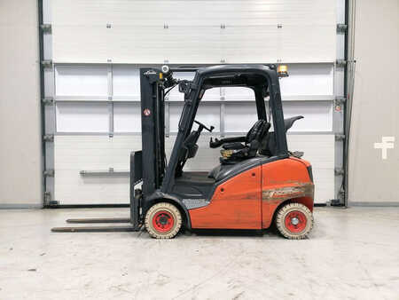 LPG Forklifts 2013  Linde H16T-01 (2)