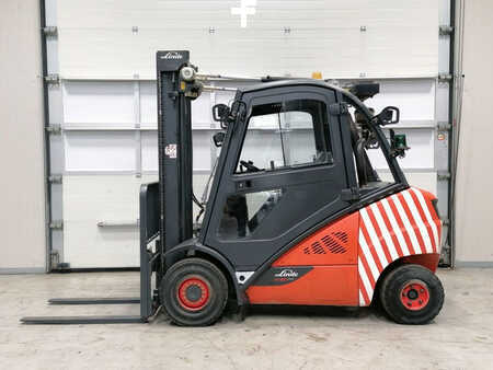 Diesel Forklifts 2015  Linde H30D-02 (2)