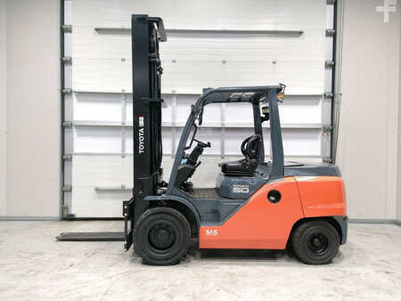 Diesel Forklifts 2018  Toyota 40-8FD50N (2)