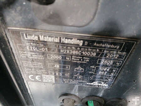 Chariots électriques à 3 roues 2012  Linde E20L-01 (11)