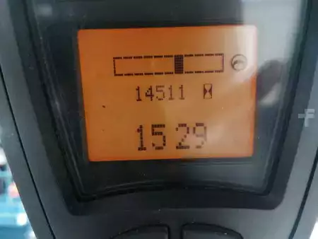 Carrelli elettrici 4 ruote 2012  Linde E30L-01 (10)