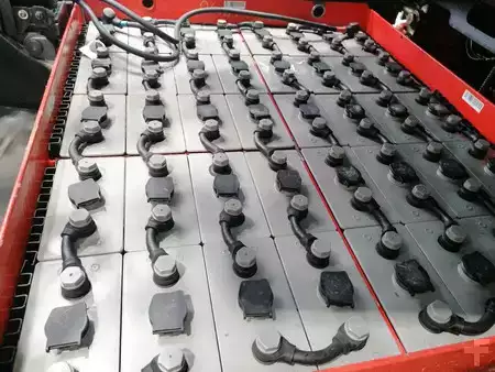 Carrelli elettrici 4 ruote 2012  Linde E30L-01 (9)