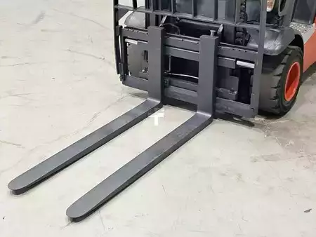 LPG Forklifts  Linde H18D-01 (7)