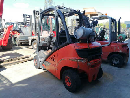 Gas truck 2013  Linde H25T-02 (2) 