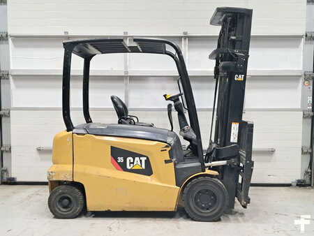 Sähkö - 4 pyör 2017  CAT Lift Trucks EP35N (5)