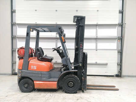 LPG Forklifts 1997  Toyota 42-6FGF15 (5)
