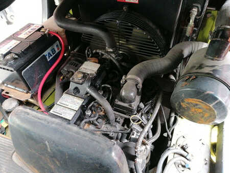 Dieselový VZV  Clark CMP15D (9) 