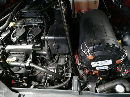 Nestekaasutrukki 2020  Linde H30T-01 (9)