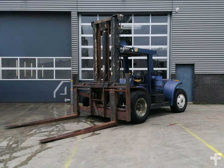 Diesel Forklifts - Hyster H250H (1)