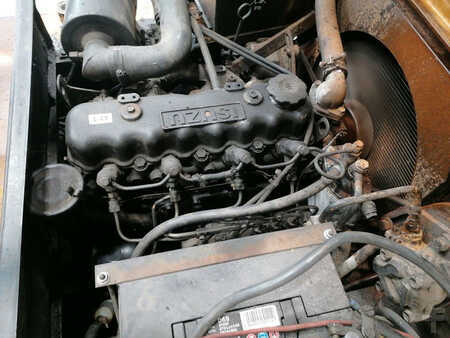 Diesel heftrucks - Komatsu FD25-8 (9)