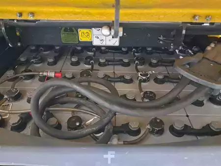 Elektro 4 Rad 2017  Aisle Master 20SHE (20)