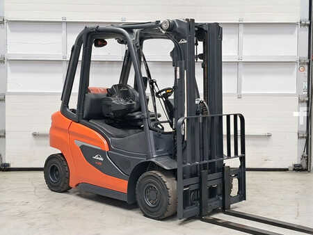 LPG heftrucks 2021  Linde H25T-01 (6)