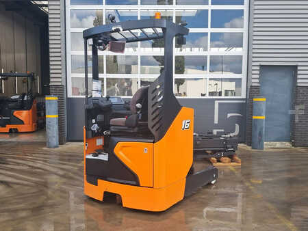 Chariots à mât rétractable 2023  Doosan BR16JW-9 (3)