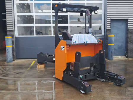 Chariots à mât rétractable 2023  Doosan BR16JW-9 (4)