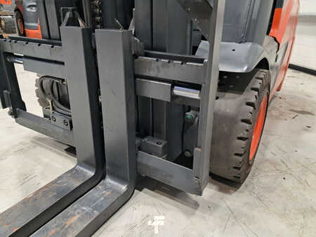 Carrelli elettrici 3 ruote 2014  Linde E16C-02 (6)